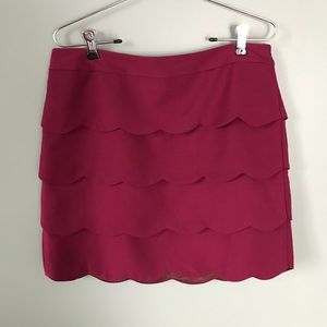 SALE🎉Ann Taylor tiered pencil skirt. Sz. 8.